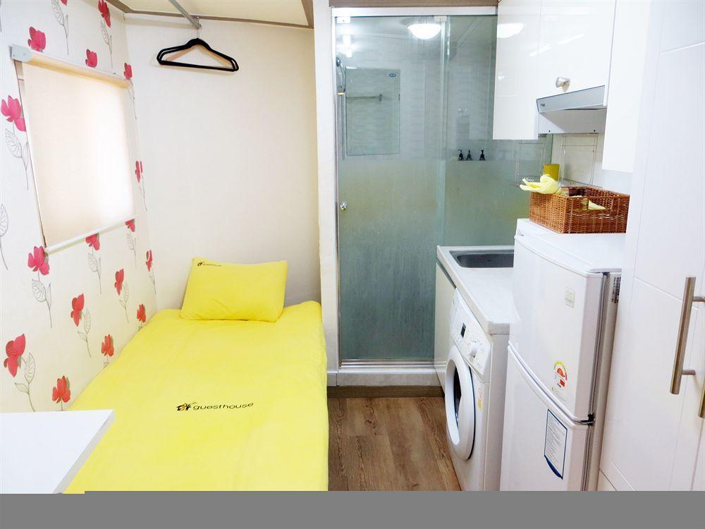 24 Guesthouse Edae Seoul Bagian luar foto